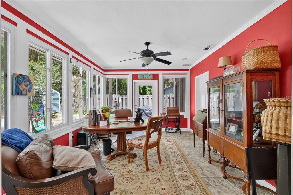En Venta: $408,000 (3 camas, 2 baños, 2148 Pies cuadrados)