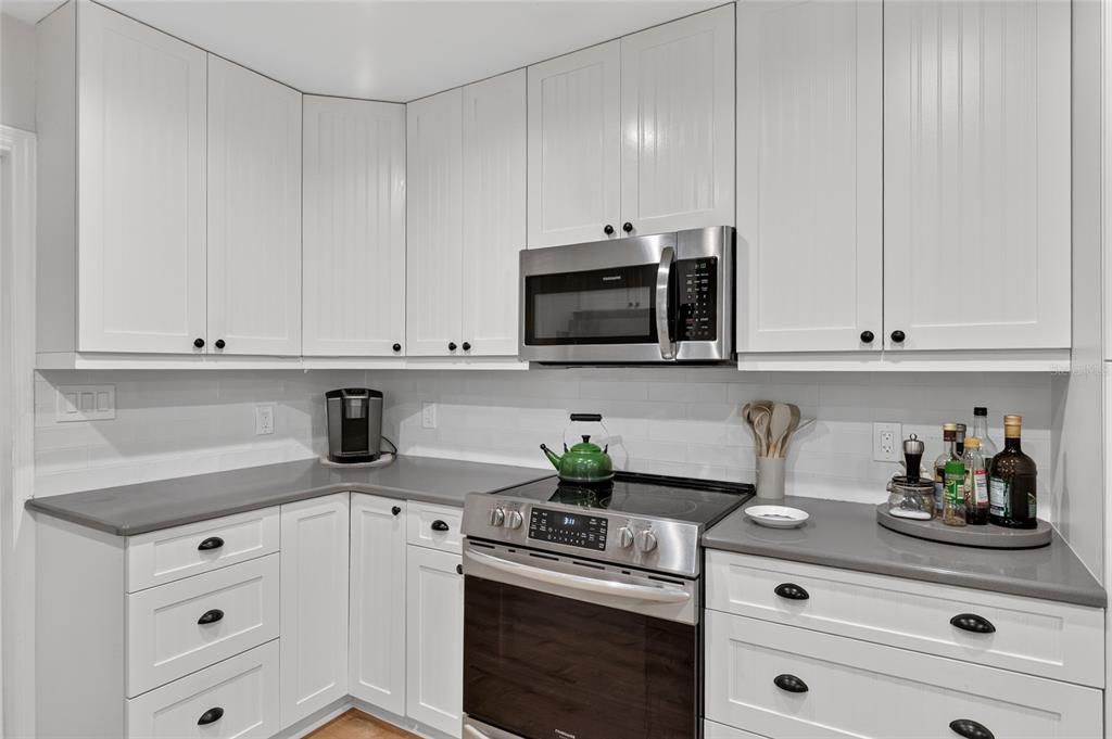 En Venta: $408,000 (3 camas, 2 baños, 2148 Pies cuadrados)