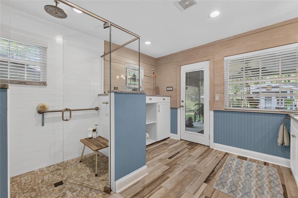 En Venta: $408,000 (3 camas, 2 baños, 2148 Pies cuadrados)