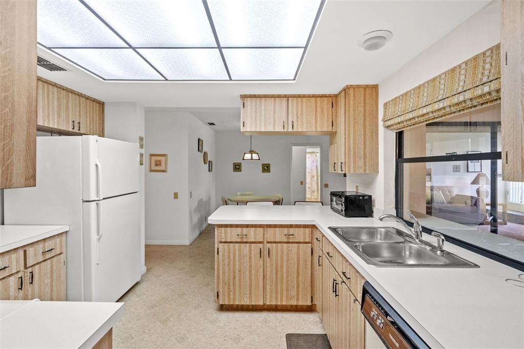 For Sale: $320,000 (3 beds, 2 baths, 1820 Square Feet)