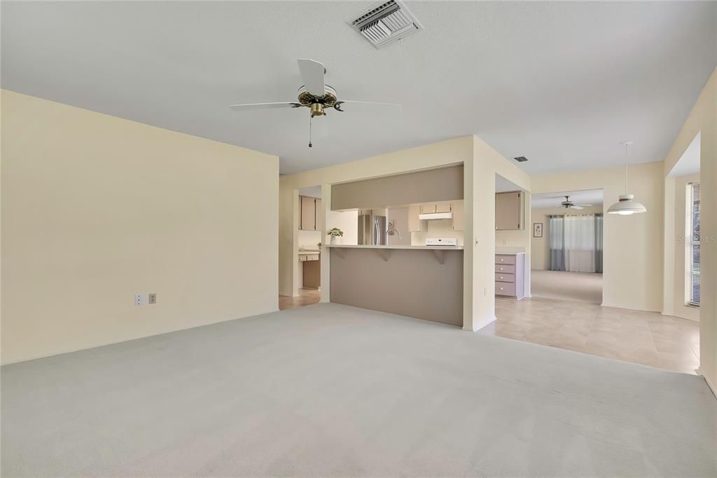 For Sale: $379,900 (3 beds, 2 baths, 2136 Square Feet)