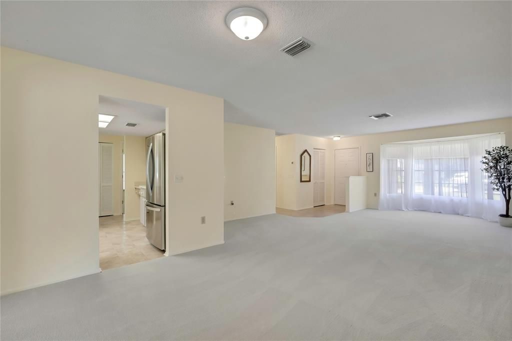 For Sale: $379,900 (3 beds, 2 baths, 2136 Square Feet)