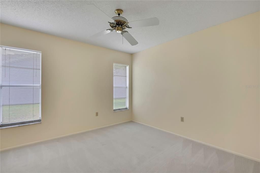 For Sale: $379,900 (3 beds, 2 baths, 2136 Square Feet)