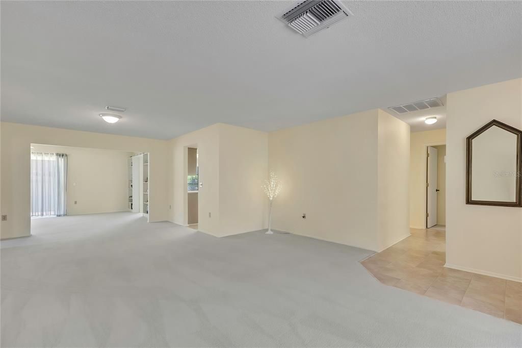 For Sale: $379,900 (3 beds, 2 baths, 2136 Square Feet)