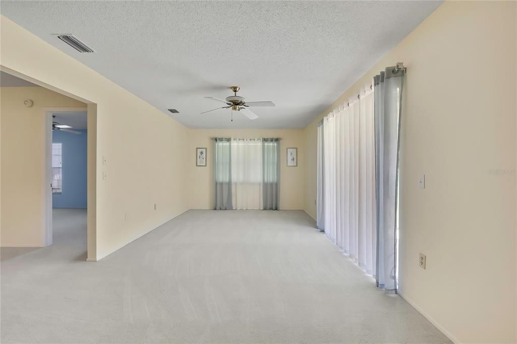 For Sale: $379,900 (3 beds, 2 baths, 2136 Square Feet)