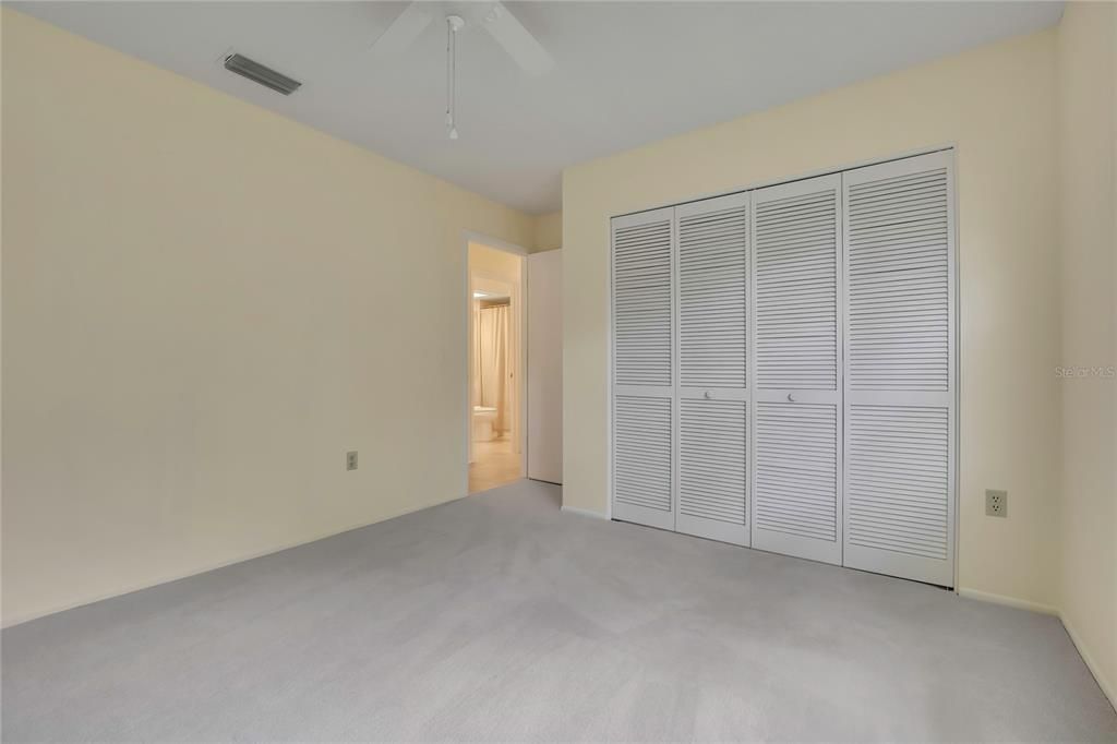 For Sale: $379,900 (3 beds, 2 baths, 2136 Square Feet)
