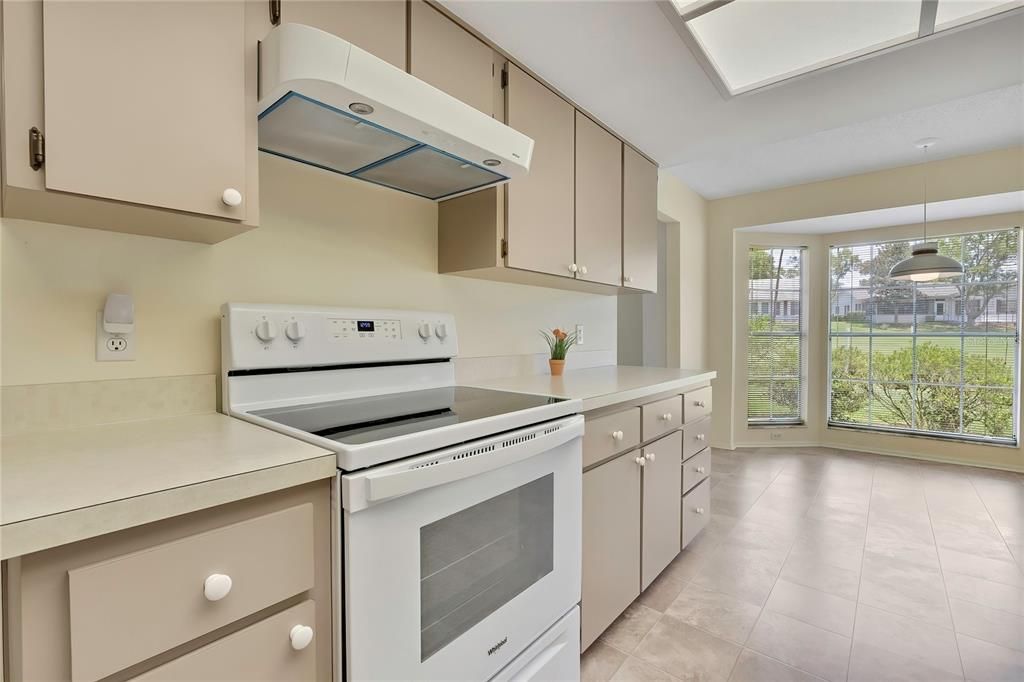 For Sale: $379,900 (3 beds, 2 baths, 2136 Square Feet)