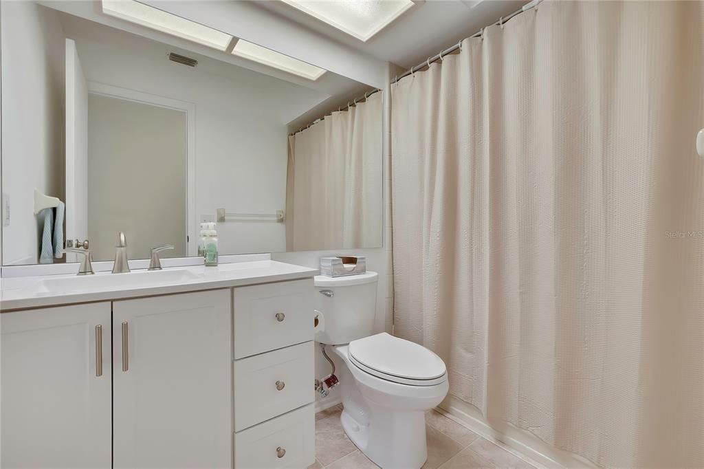 For Sale: $379,900 (3 beds, 2 baths, 2136 Square Feet)