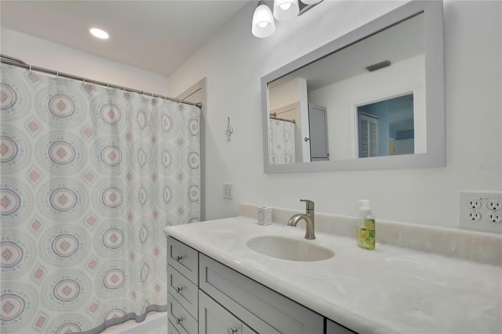For Sale: $379,900 (3 beds, 2 baths, 2136 Square Feet)