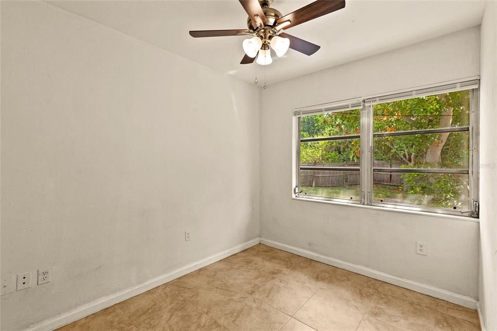 For Sale: $300,000 (3 beds, 2 baths, 1105 Square Feet)