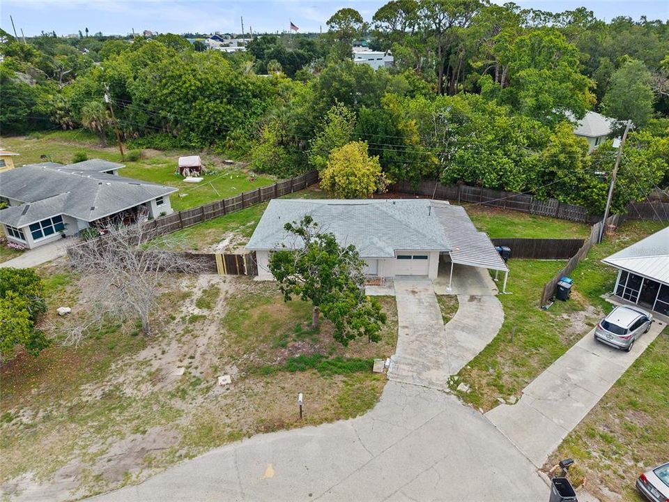 For Sale: $300,000 (3 beds, 2 baths, 1105 Square Feet)