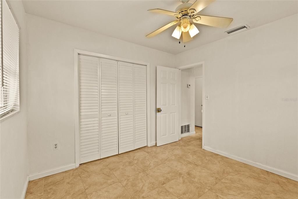 For Sale: $300,000 (3 beds, 2 baths, 1105 Square Feet)