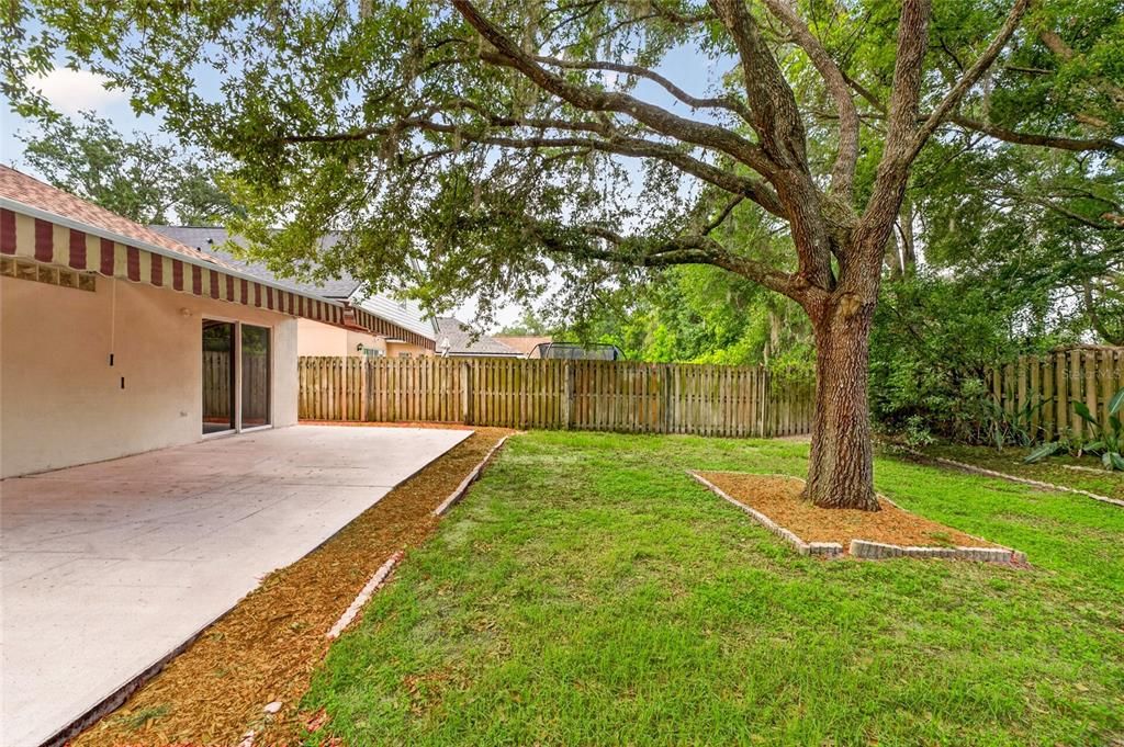 For Sale: $319,900 (3 beds, 2 baths, 1059 Square Feet)