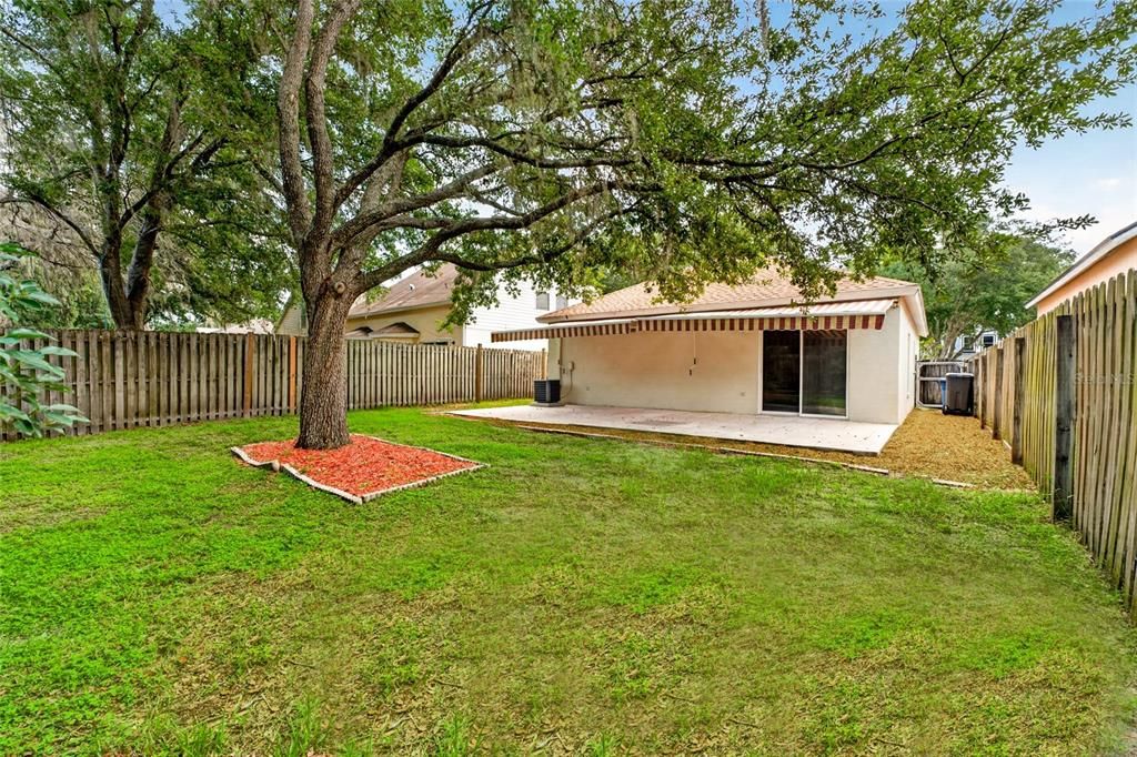 For Sale: $319,900 (3 beds, 2 baths, 1059 Square Feet)