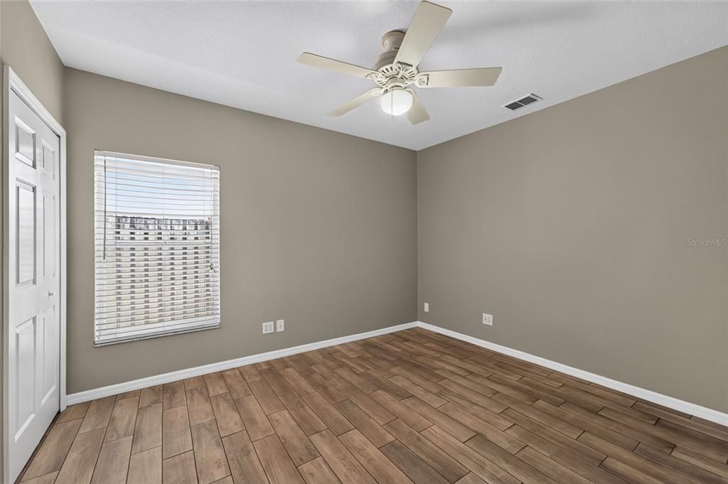 For Sale: $319,900 (3 beds, 2 baths, 1059 Square Feet)