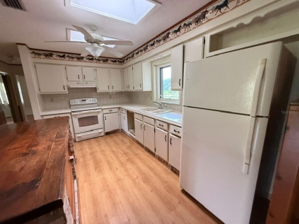 На продажу: $420,000 (3 спален, 2 ванн, 1486 Квадратных фут)