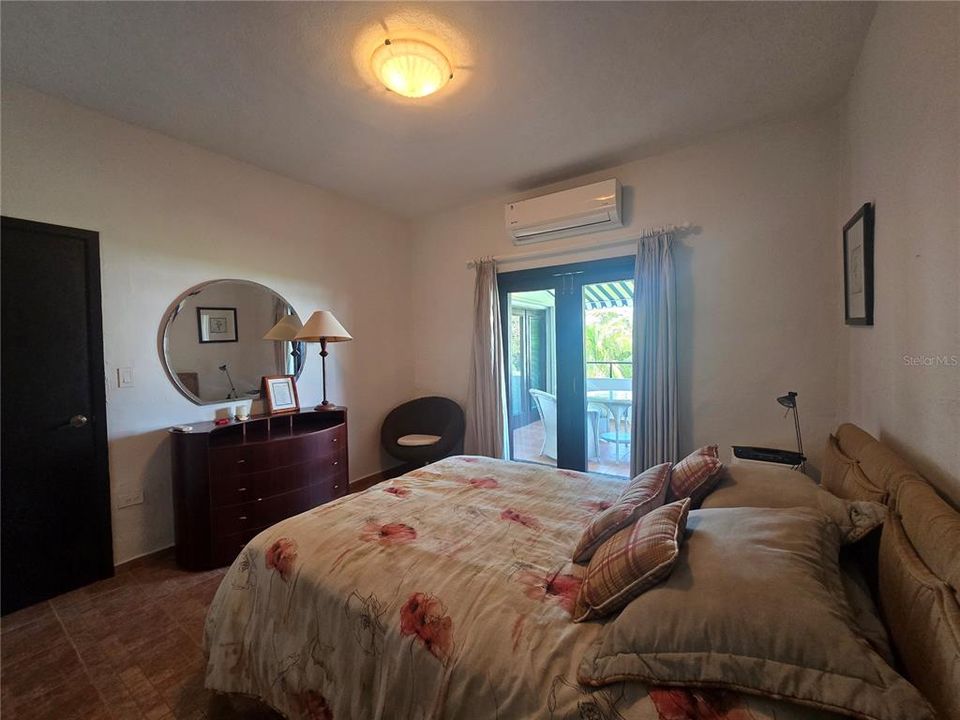 На продажу: $495,000 (2 спален, 2 ванн, 1038 Квадратных фут)