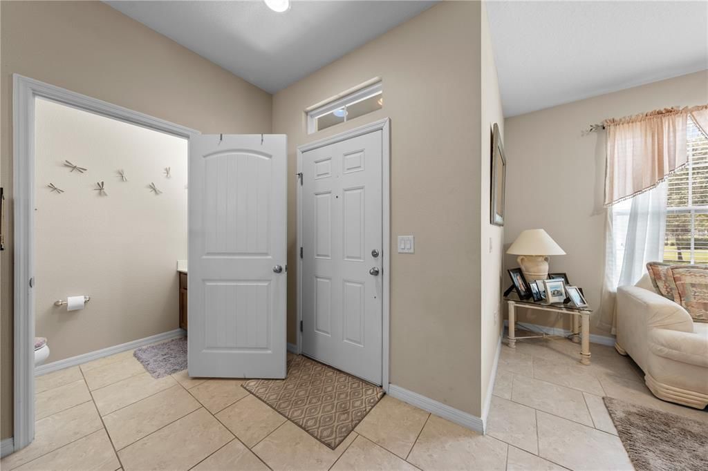 En Venta: $280,000 (3 camas, 2 baños, 1876 Pies cuadrados)