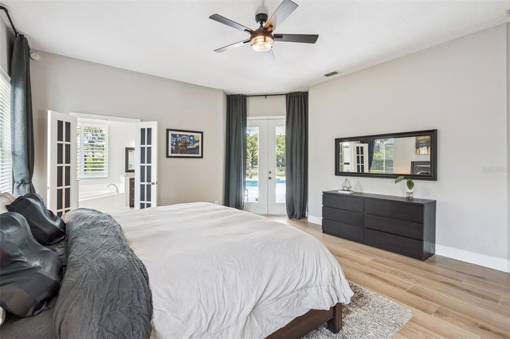 Active With Contract: $675,000 (4 beds, 2 baths, 2530 Square Feet)