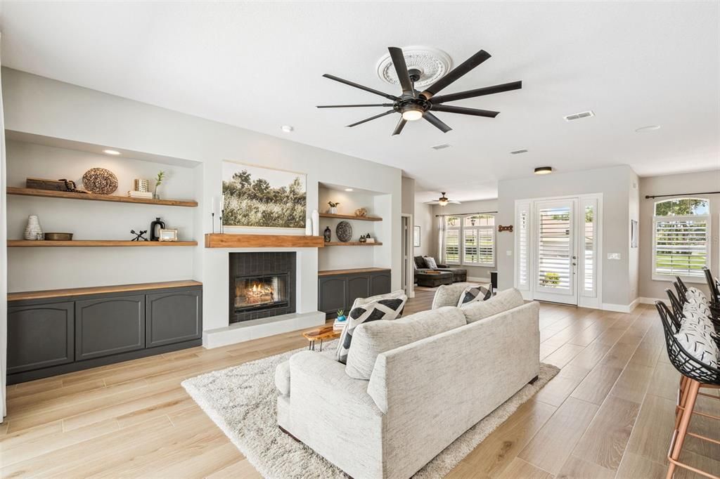 Active With Contract: $675,000 (4 beds, 2 baths, 2530 Square Feet)
