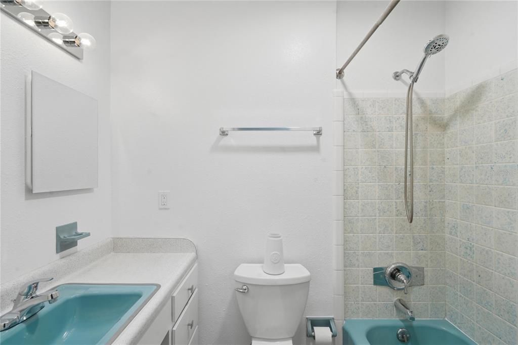 На продажу: $449,900 (3 спален, 2 ванн, 1278 Квадратных фут)