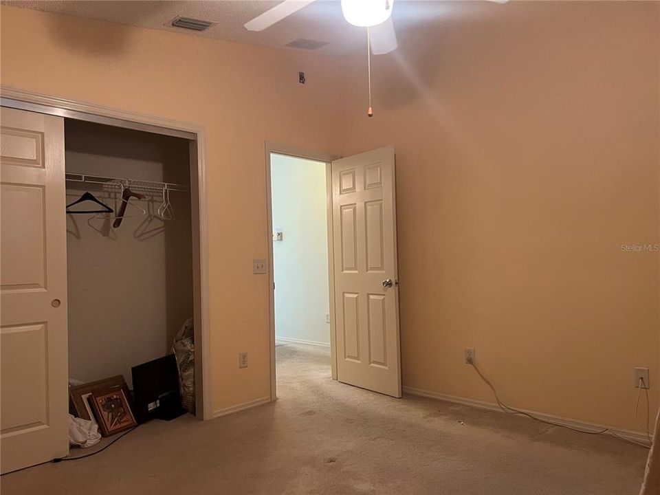 На продажу: $199,999 (2 спален, 2 ванн, 1163 Квадратных фут)
