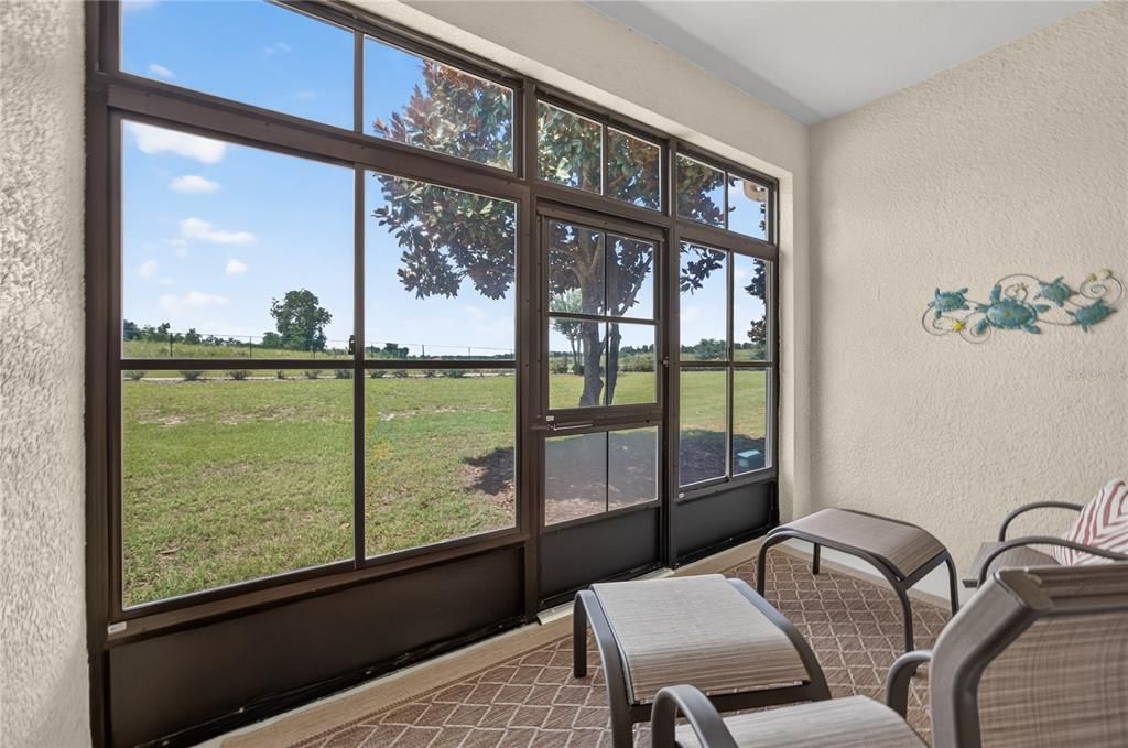 Activo con contrato: $279,899 (2 camas, 2 baños, 1374 Pies cuadrados)