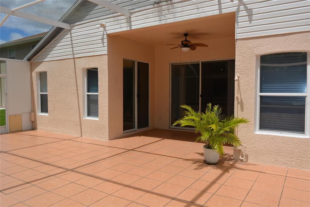 En Venta: $600,000 (4 camas, 2 baños, 2104 Pies cuadrados)
