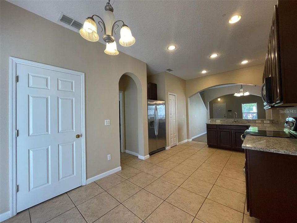 For Sale: $358,900 (5 beds, 2 baths, 1900 Square Feet)