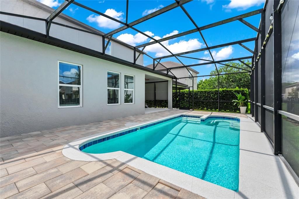 For Sale: $950,000 (5 beds, 4 baths, 4043 Square Feet)