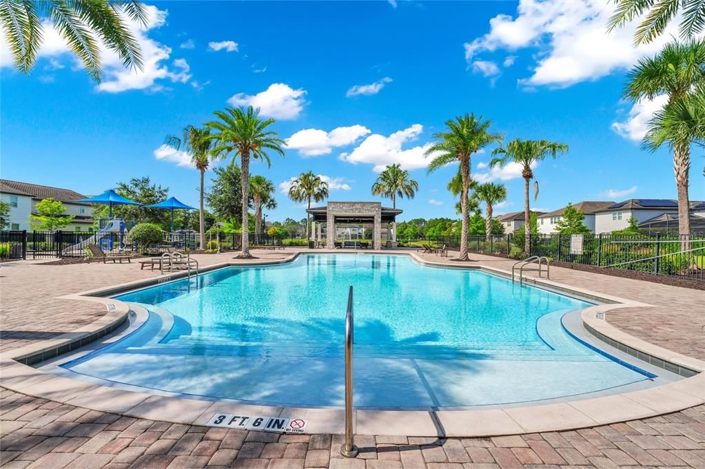 For Sale: $950,000 (5 beds, 4 baths, 4043 Square Feet)