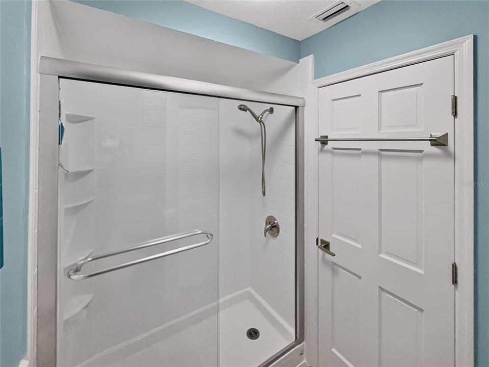 На продажу: $248,000 (2 спален, 2 ванн, 1370 Квадратных фут)