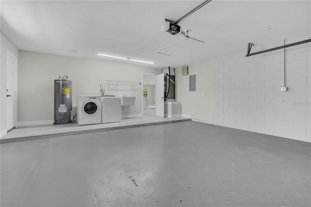 En Venta: $350,000 (3 camas, 2 baños, 1910 Pies cuadrados)