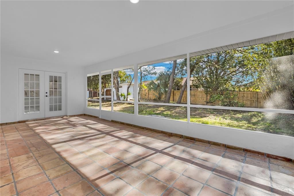 En Venta: $350,000 (3 camas, 2 baños, 1910 Pies cuadrados)