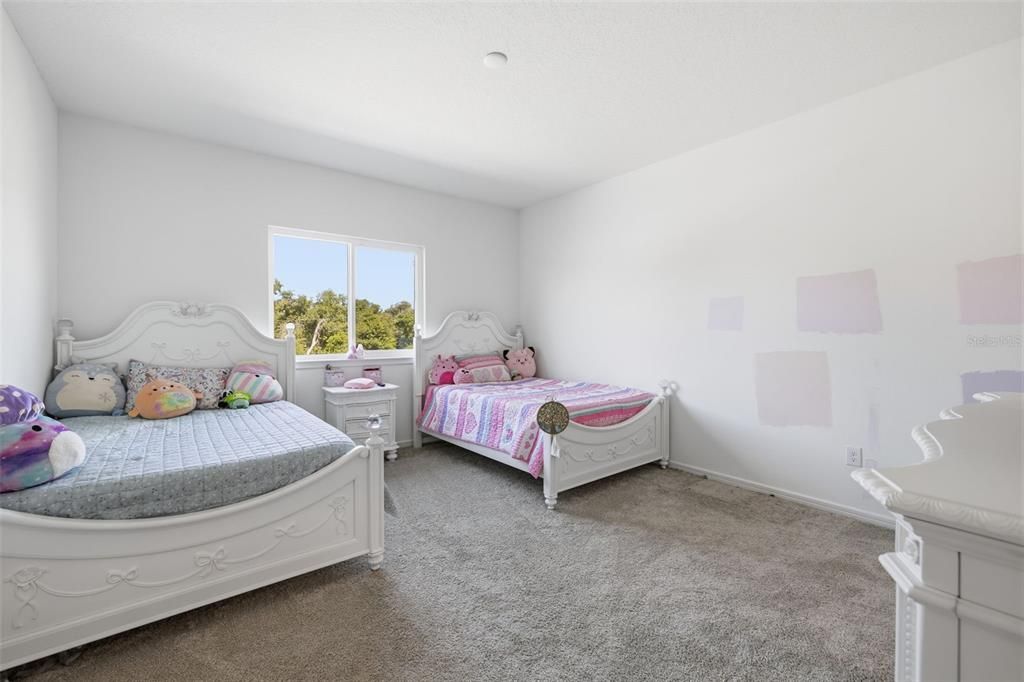 For Sale: $599,900 (5 beds, 4 baths, 4216 Square Feet)