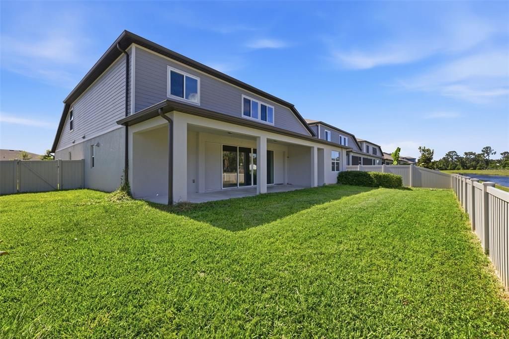 For Sale: $599,900 (5 beds, 4 baths, 4216 Square Feet)