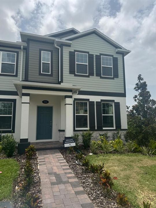 For Rent: $2,550 (3 beds, 2 baths, 1712 Square Feet)