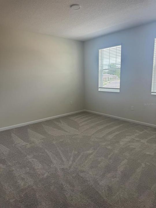 For Rent: $2,550 (3 beds, 2 baths, 1712 Square Feet)