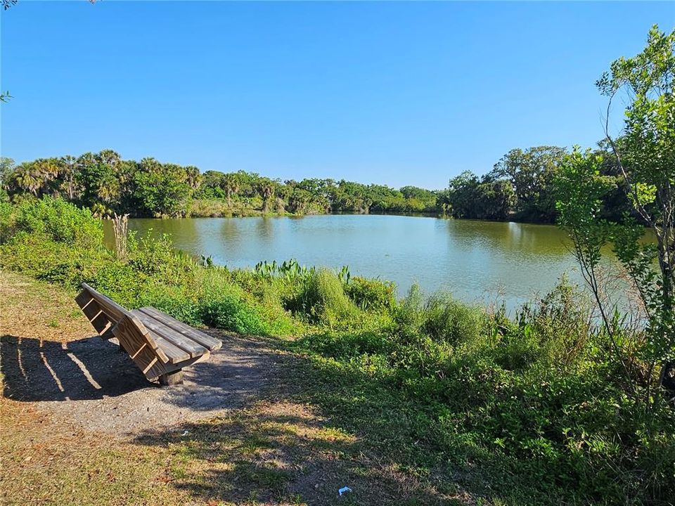 For Rent: $1,900 (2 beds, 1 baths, 849 Square Feet)
