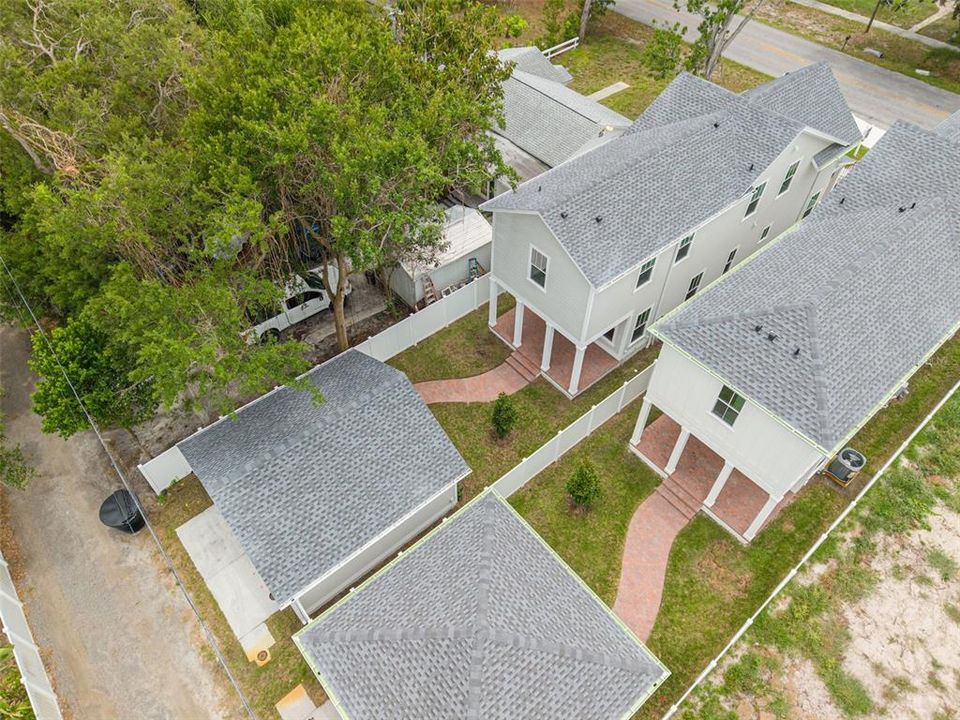 На продажу: $829,900 (3 спален, 2 ванн, 1826 Квадратных фут)