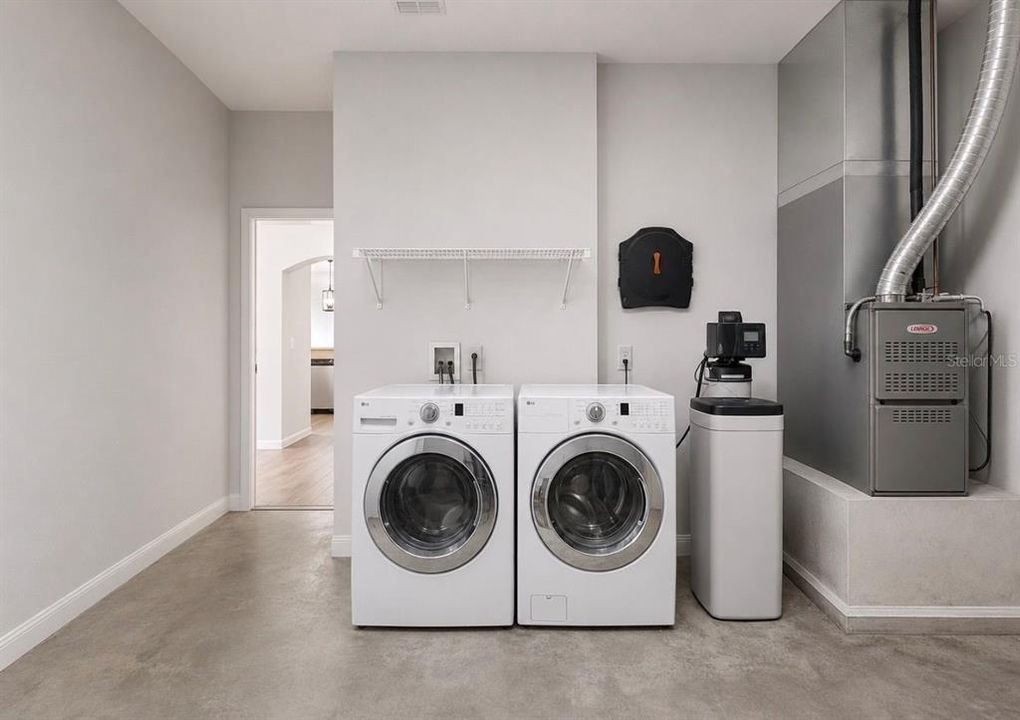 En Venta: $295,000 (3 camas, 2 baños, 1195 Pies cuadrados)