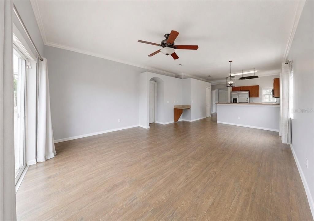 En Venta: $295,000 (3 camas, 2 baños, 1195 Pies cuadrados)