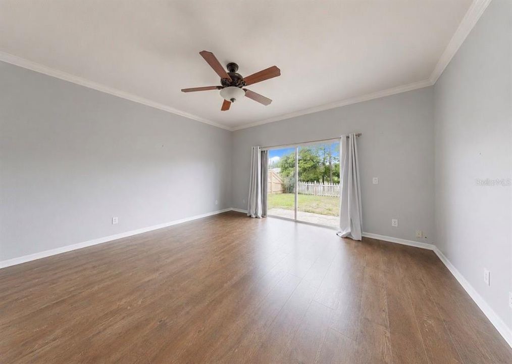 En Venta: $295,000 (3 camas, 2 baños, 1195 Pies cuadrados)