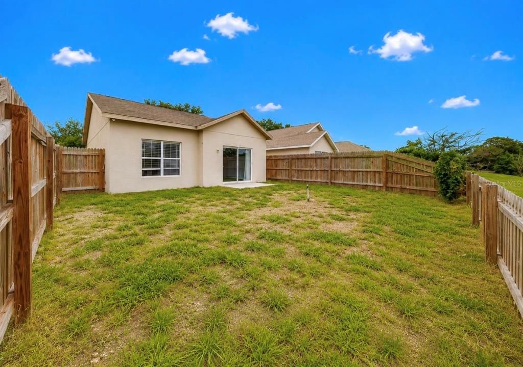 En Venta: $295,000 (3 camas, 2 baños, 1195 Pies cuadrados)