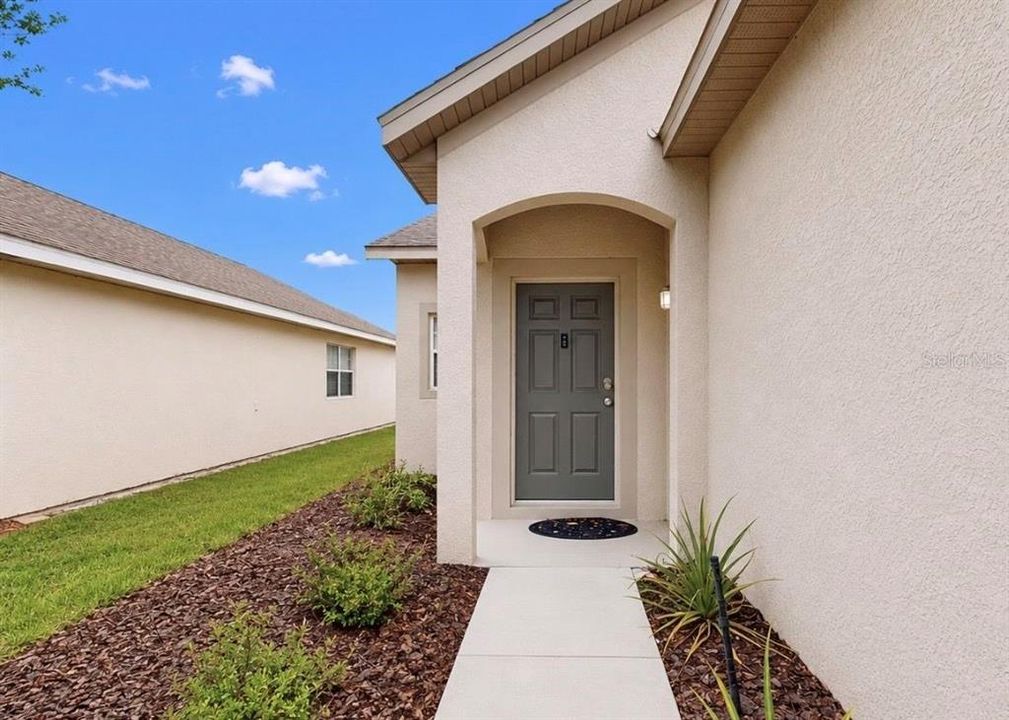 En Venta: $295,000 (3 camas, 2 baños, 1195 Pies cuadrados)