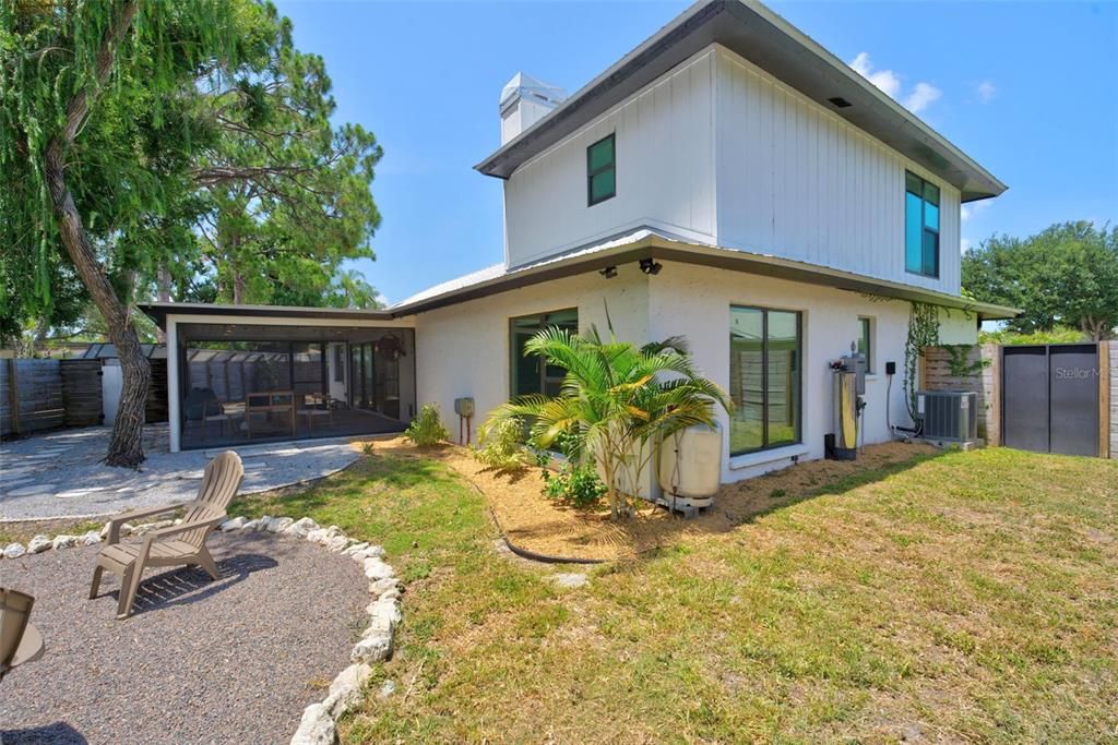 For Sale: $770,000 (3 beds, 2 baths, 2117 Square Feet)