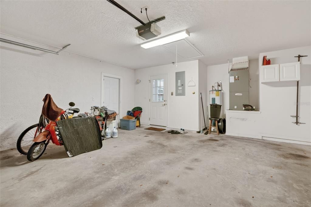 For Sale: $220,000 (3 beds, 2 baths, 1256 Square Feet)
