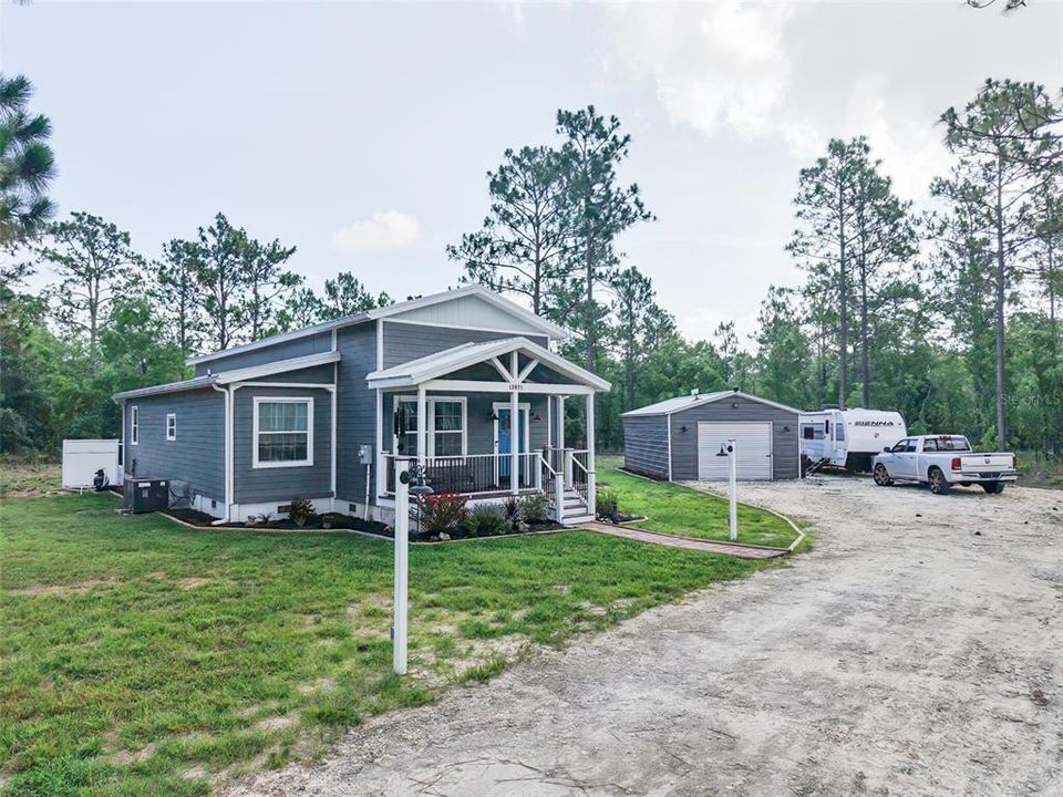 For Sale: $399,000 (3 beds, 2 baths, 1456 Square Feet)