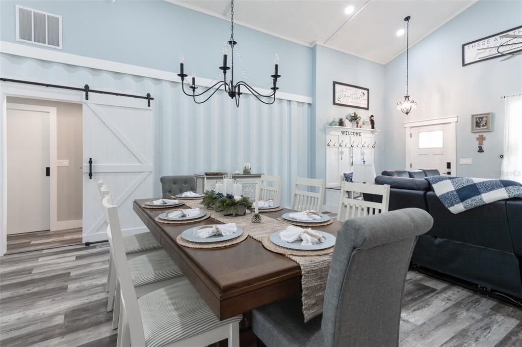 For Sale: $399,000 (3 beds, 2 baths, 1456 Square Feet)