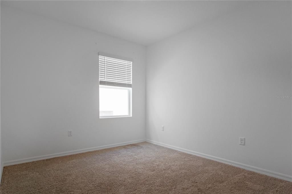 For Rent: $1,895 (3 beds, 2 baths, 1292 Square Feet)